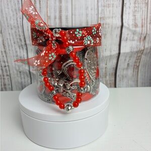 Mystery Treasure 12 oz Jar ~Lot 0234